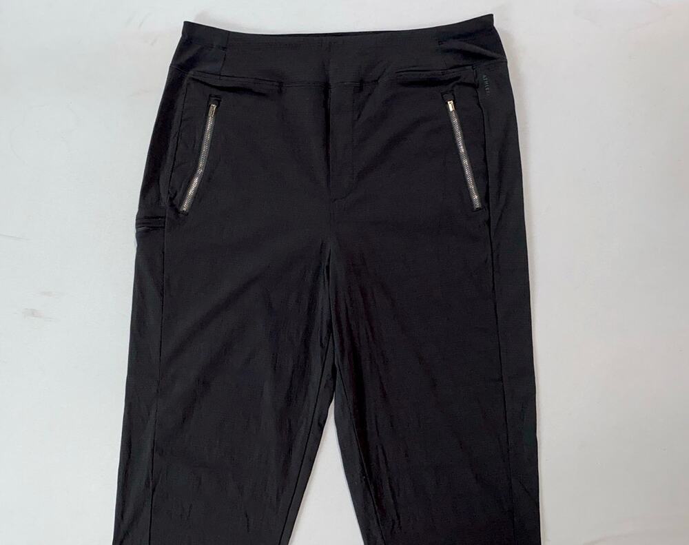 Athleta 533655 Women's Trekkie North High Rise Jogger Pants. Black, Size 12. EUC